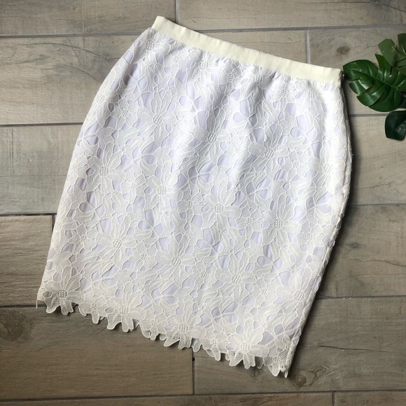 Aqua floral appliqué lace layered pencil skirt. Size M - Picture 1 of 4